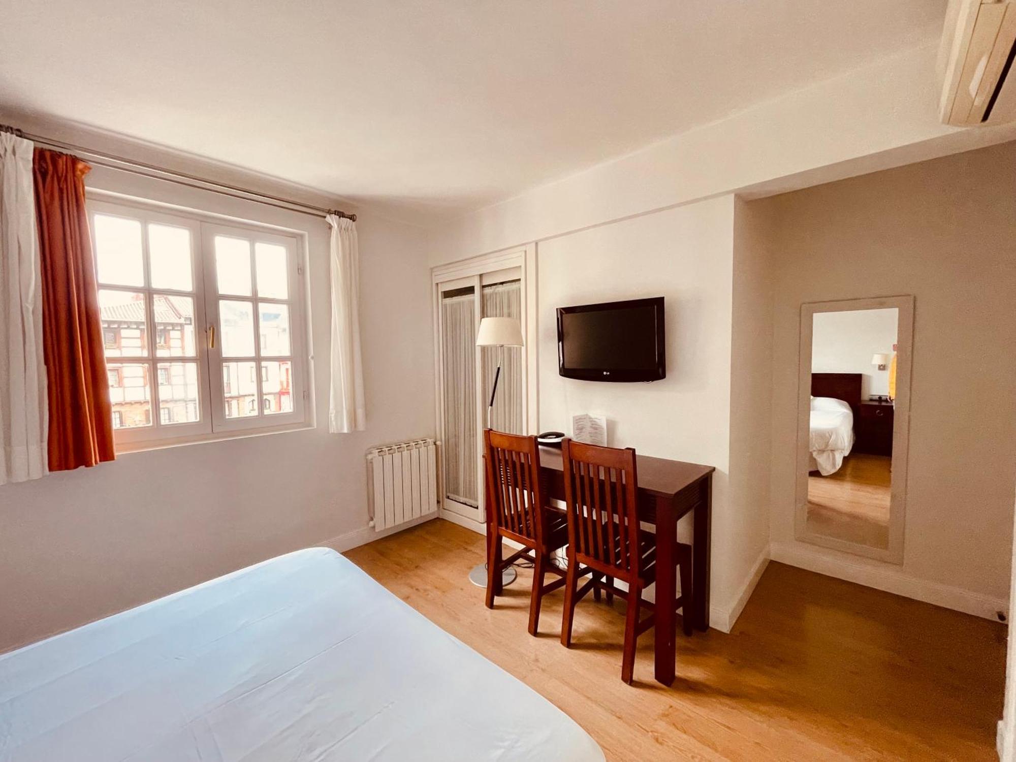 Hotel Palacete Hondarribia Bagian luar foto