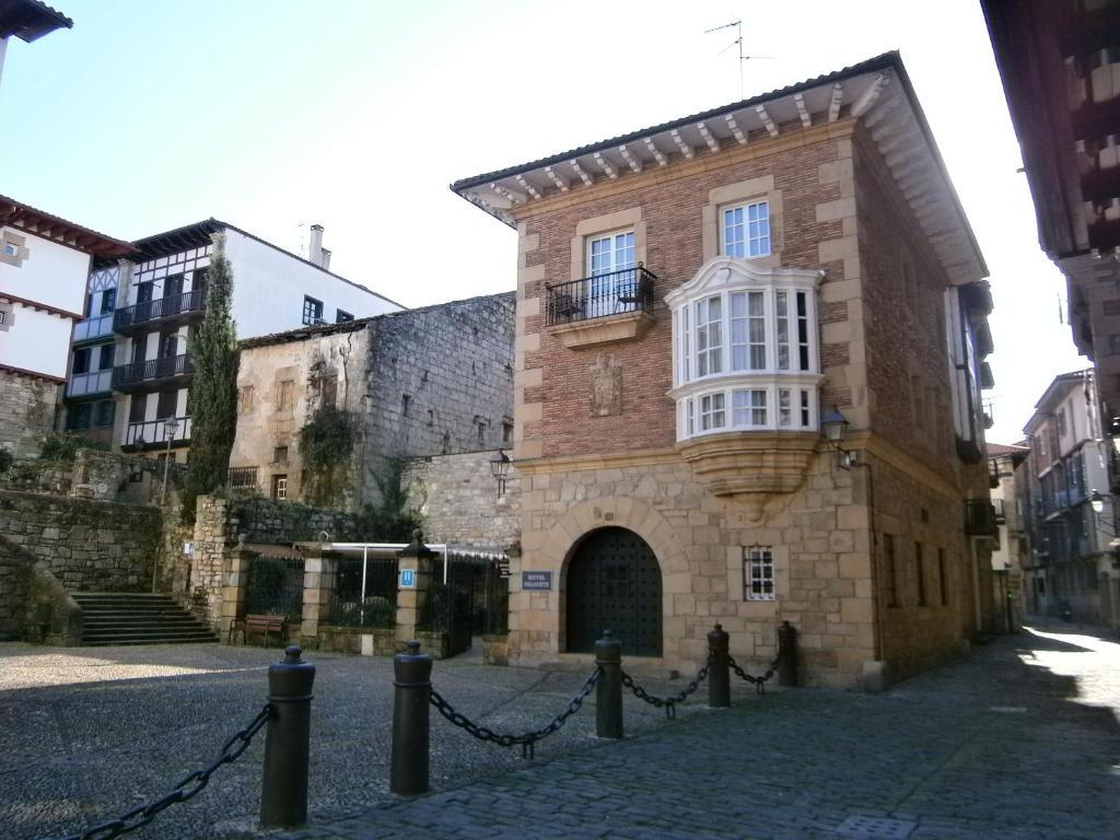 Hotel Palacete Hondarribia Bagian luar foto